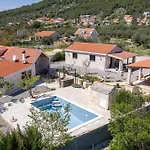 Countryside House Rusulica *